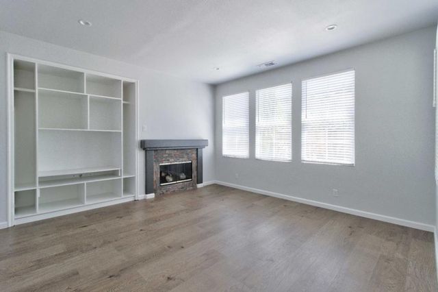 2715 Shellgate Circle, Hayward, CA 94545