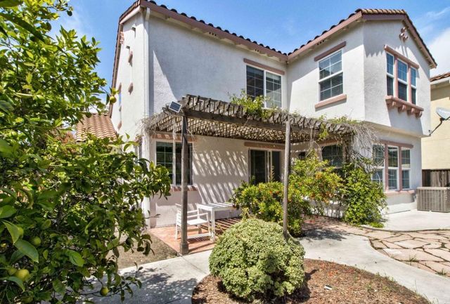2715 Shellgate Circle, Hayward, CA 94545