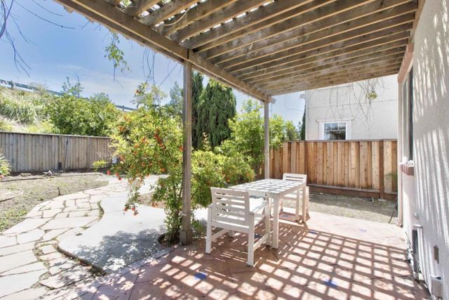 2715 Shellgate Circle, Hayward, CA 94545