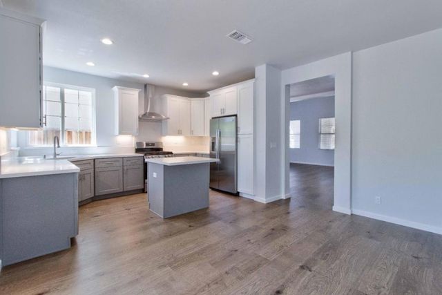 2715 Shellgate Circle, Hayward, CA 94545