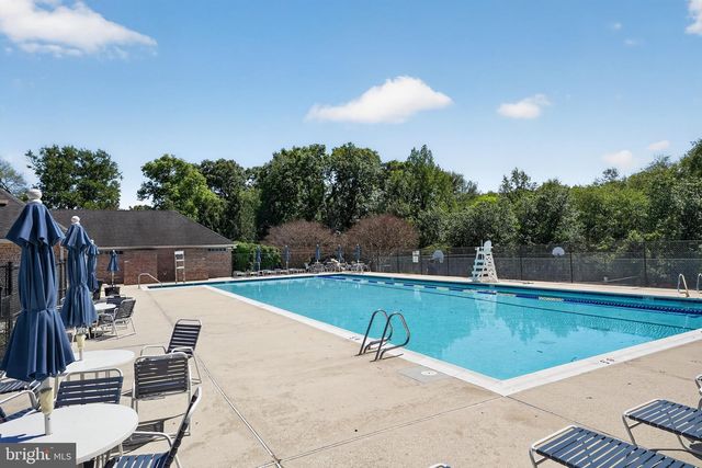 822 ANNA LN, Millersville, MD 21108