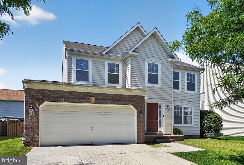 822 ANNA LN, Millersville, MD 21108