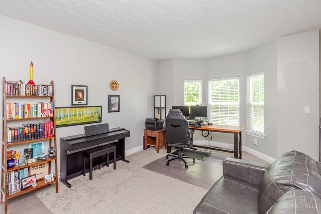 2186 Tourney Trail, Beavercreek, OH 45434