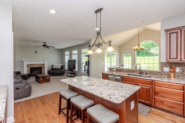 2186 Tourney Trail, Beavercreek, OH 45434