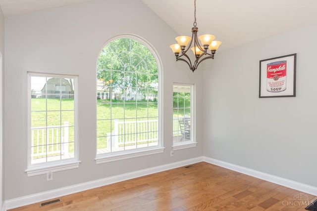 2186 Tourney Trail, Beavercreek, OH 45434