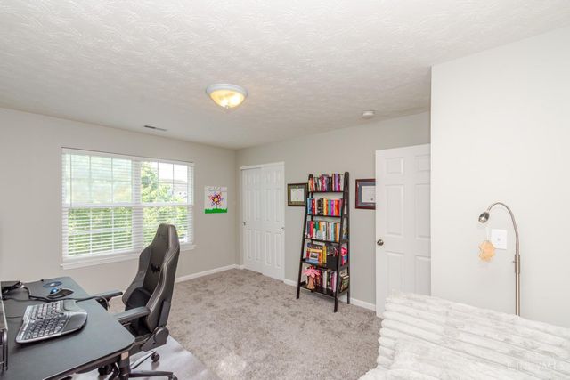 2186 Tourney Trail, Beavercreek, OH 45434