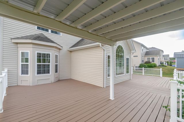 2186 Tourney Trail, Beavercreek, OH 45434