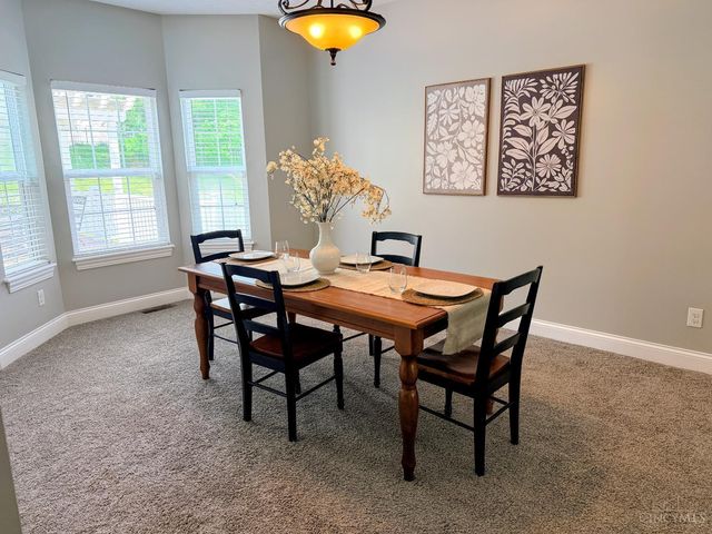 2186 Tourney Trail, Beavercreek, OH 45434