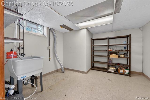 7134 Robinson Avenue, Allen Park, MI 48101