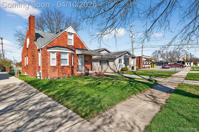 7134 Robinson Avenue, Allen Park, MI 48101