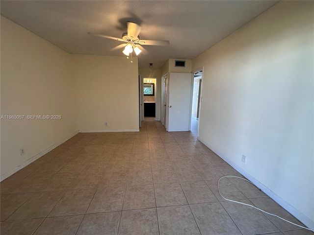 2223 Park Lane 304, Hollywood, FL 33021