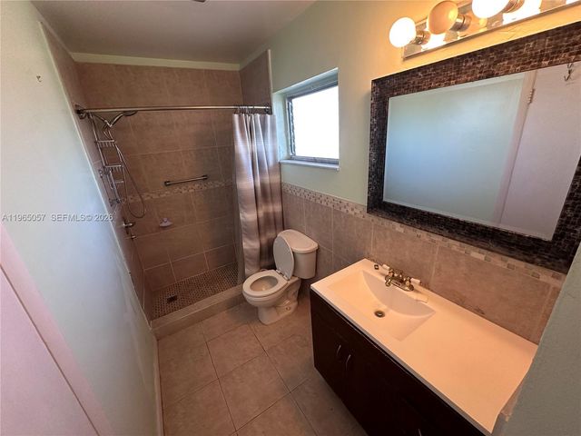 2223 Park Lane 304, Hollywood, FL 33021