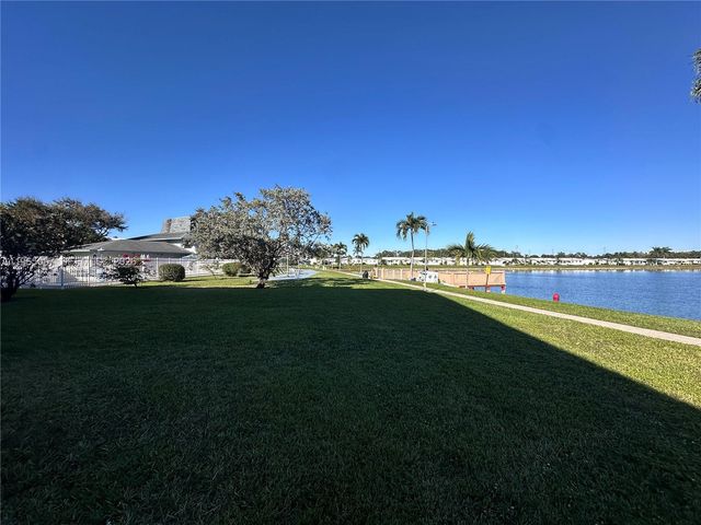 2223 Park Lane 304, Hollywood, FL 33021