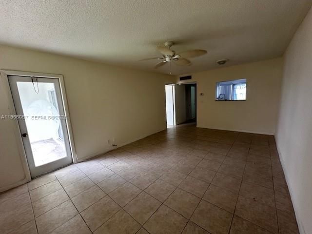 2223 Park Lane 304, Hollywood, FL 33021