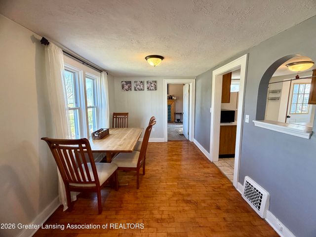 215 N Cottage Street, Potterville, MI 48876
