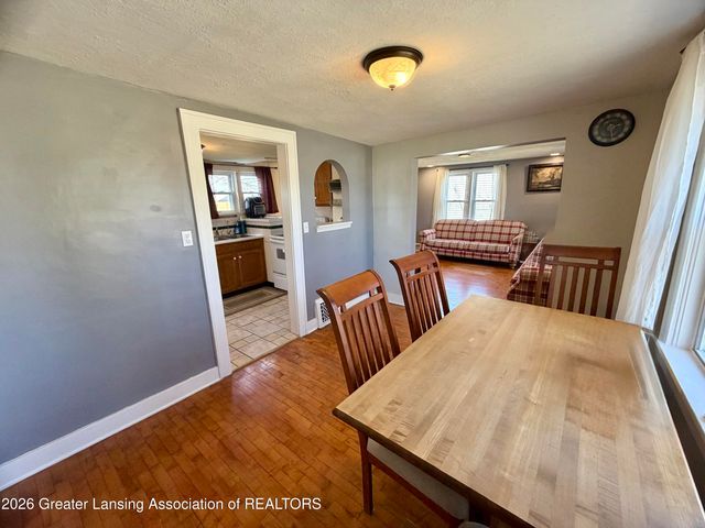 215 N Cottage Street, Potterville, MI 48876