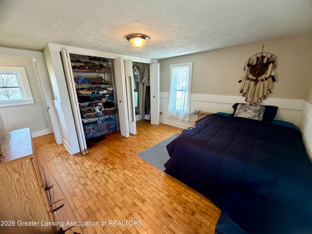215 N Cottage Street, Potterville, MI 48876