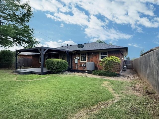 133 W Steed Drive, Midwest City, OK 73110