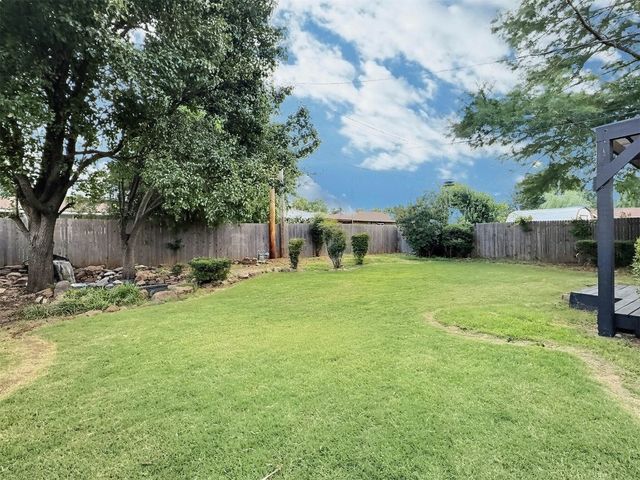 133 W Steed Drive, Midwest City, OK 73110
