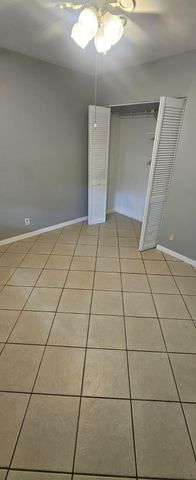 12416 Peconic Court, Wellington, FL 33414