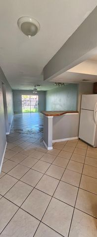 12416 Peconic Court, Wellington, FL 33414