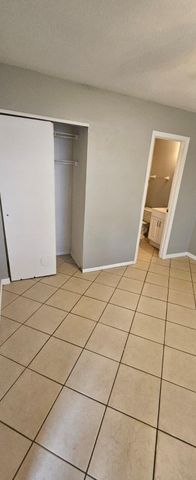 12416 Peconic Court, Wellington, FL 33414