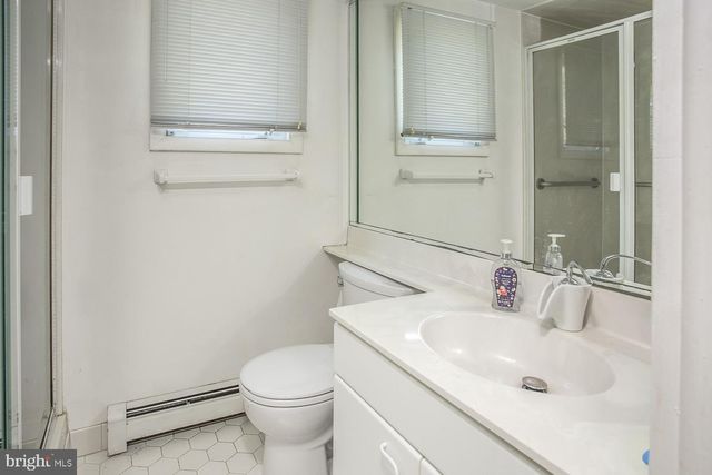 2908 VILLAGE GREEN LN, Norristown, PA 19403