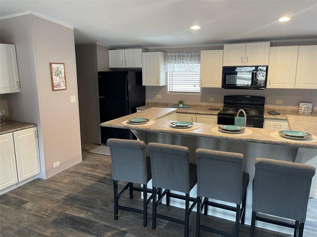 1740 Sandy Creek RD, Red Rock, TX 78616