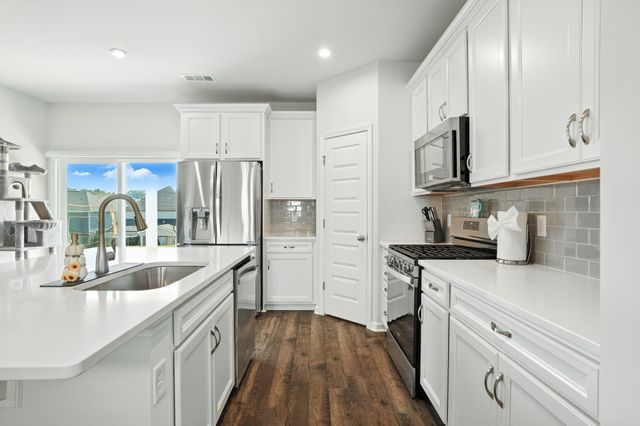 1076 Laurel Valley Ln, Mount Juliet, TN 37122