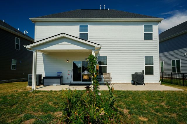 1076 Laurel Valley Ln, Mount Juliet, TN 37122