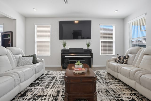 1076 Laurel Valley Ln, Mount Juliet, TN 37122