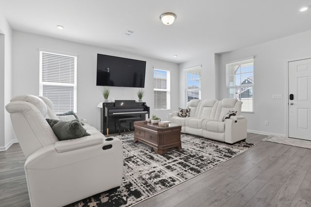 1076 Laurel Valley Ln, Mount Juliet, TN 37122