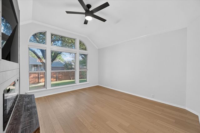 709 Coal Creek Drive, Mansfield, TX 76063