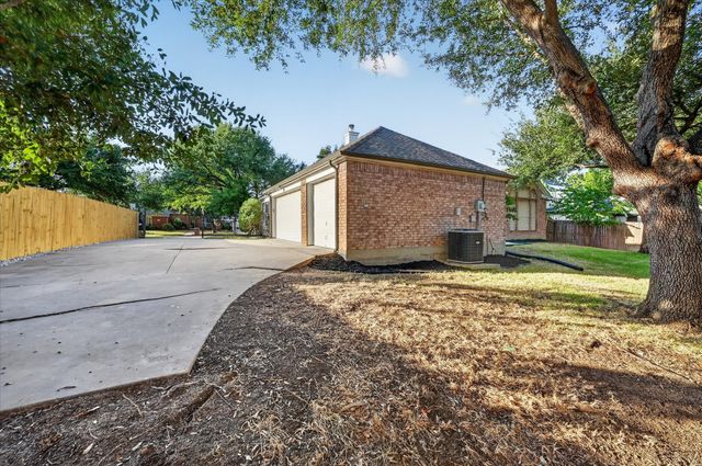709 Coal Creek Drive, Mansfield, TX 76063