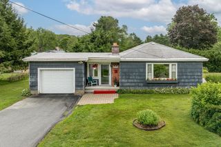 226 Forest Hills Avenue, Hartford, VT 05001