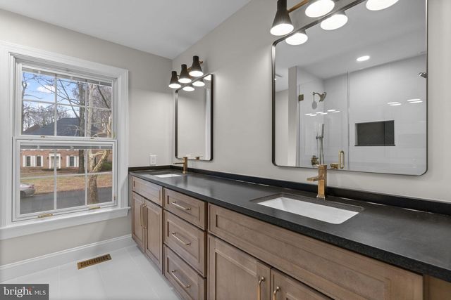 7542 SUMMER LEAVE LN, Columbia, MD 21046