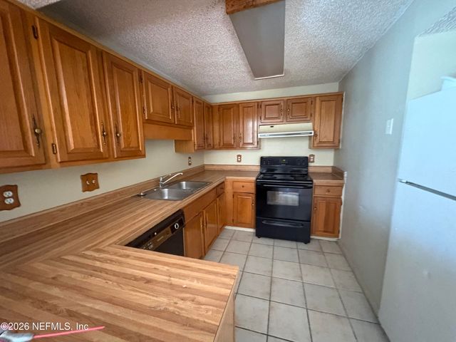6645 PERIWINKLE Drive, Jacksonville, FL 32244