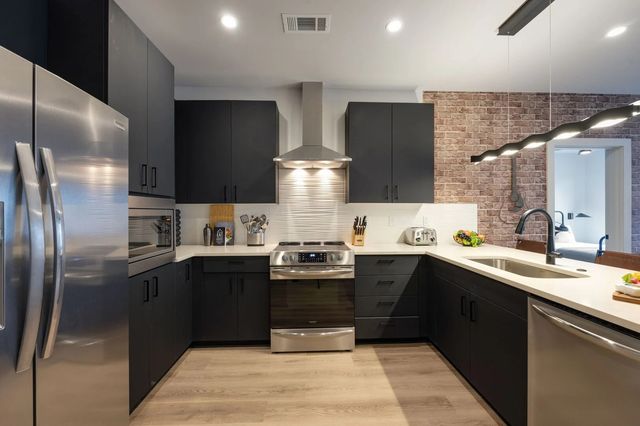 303 31st Ave N Apt 305, Nashville, TN 37203