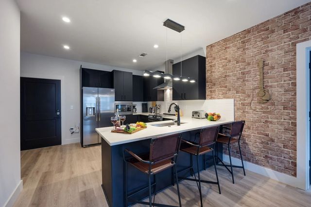 303 31st Ave N Apt 305, Nashville, TN 37203