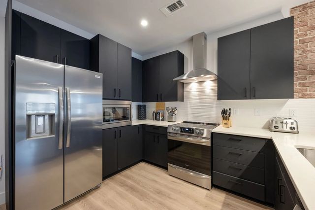 303 31st Ave N Apt 305, Nashville, TN 37203