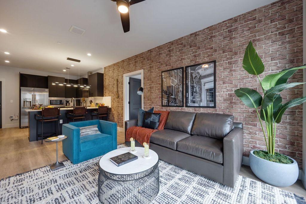 303 31st Ave N Apt 305, Nashville, TN 37203