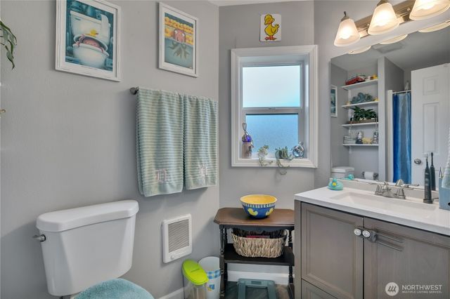 20209 2nd Avenue Ct E, Spanaway, WA 98387