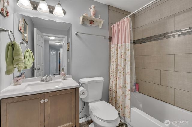 20209 2nd Avenue Ct E, Spanaway, WA 98387