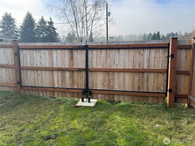 20209 2nd Avenue Ct E, Spanaway, WA 98387