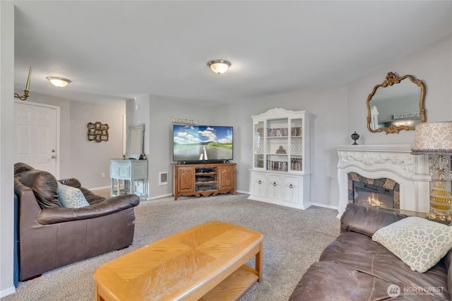 20209 2nd Avenue Ct E, Spanaway, WA 98387