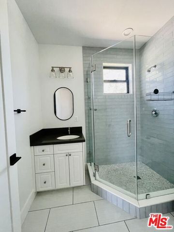 11922 Isis Avenue, Hawthorne, CA 90304