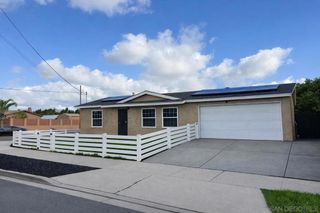 557 Parkbrook Street, Spring Valley, CA 91977