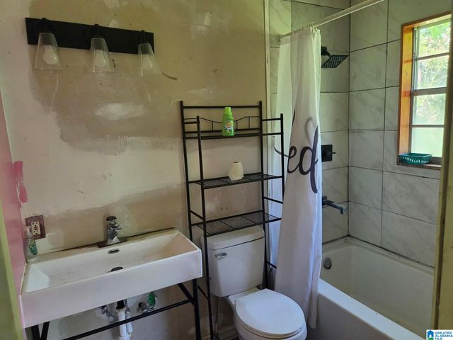 128 RAIMUND AVENUE, Bessemer, AL 35020