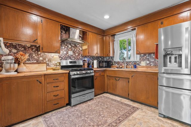 7155 The Terrace Street, Anderson, CA 96007