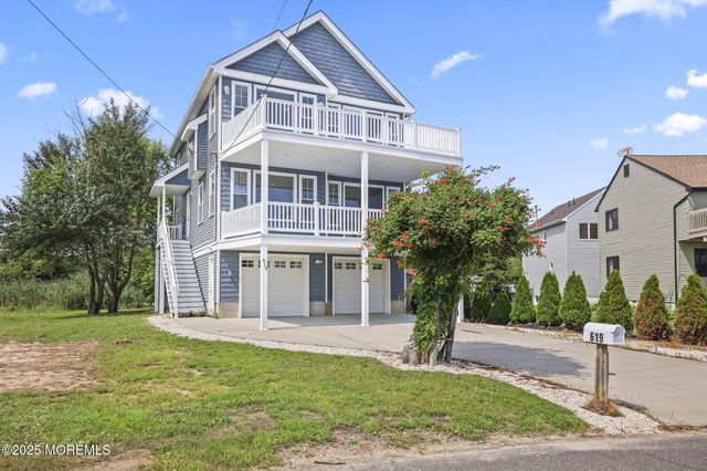 619 Riverside Drive, Toms River, NJ 08753